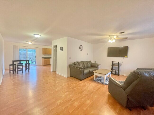 Foto del edificio - 210 Beaver St