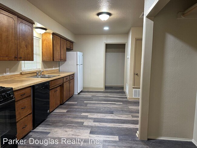 Foto del edificio - 3 br, 1 bath House - 414 North Brazos