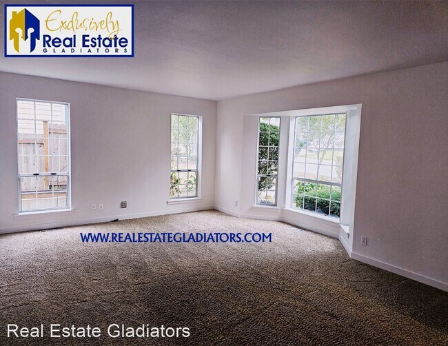 Building Photo - 3 br, 2.5 bath House - 511 98th Dr NE