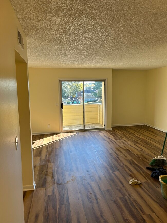 Photo - 515 Basswood Ave Apartment