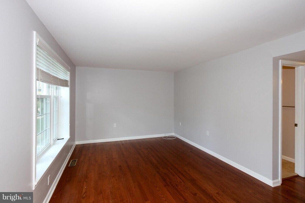 1615 Dryden Way, Crofton, MD 21114 Townhome Rentals in Crofton MD