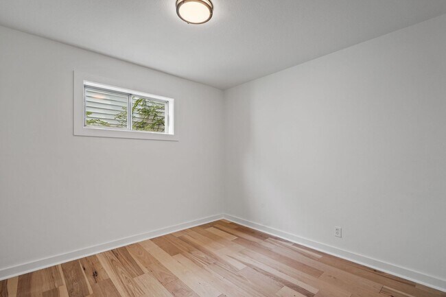 Foto del edificio - Modern Charm in Desirable East Ridge Neigh...