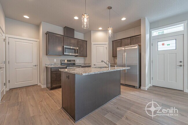 Foto del edificio - 4909 NE 2nd Ct