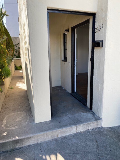 Foto del edificio - 2340 Deane St