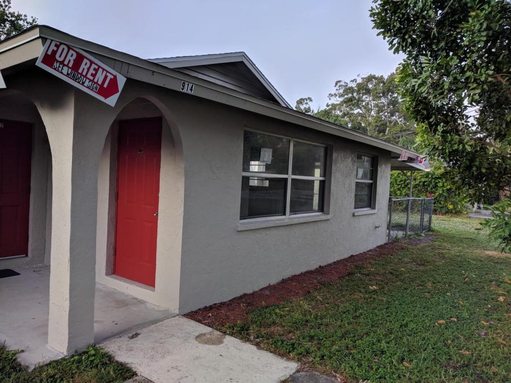 Photo - 914 67th Ave W