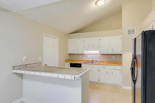 Foto del edificio - Cozy Four Bedroom in Augusta