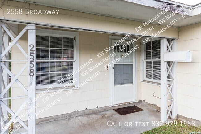 Foto del edificio - 2558 Broadway-