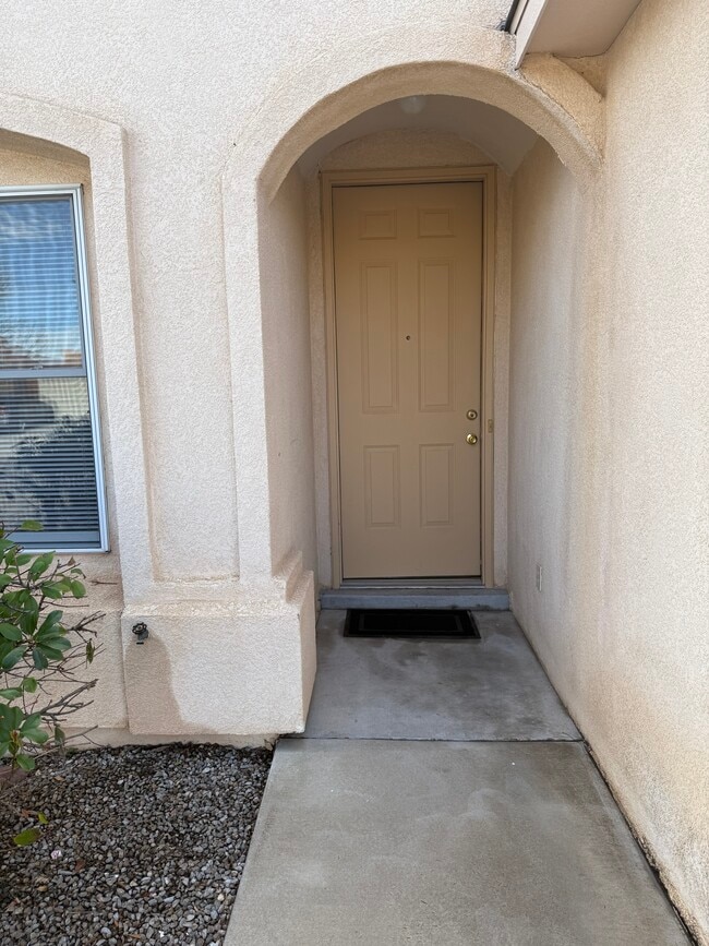 Building Photo - 6716 Butte Volcano Rd NW