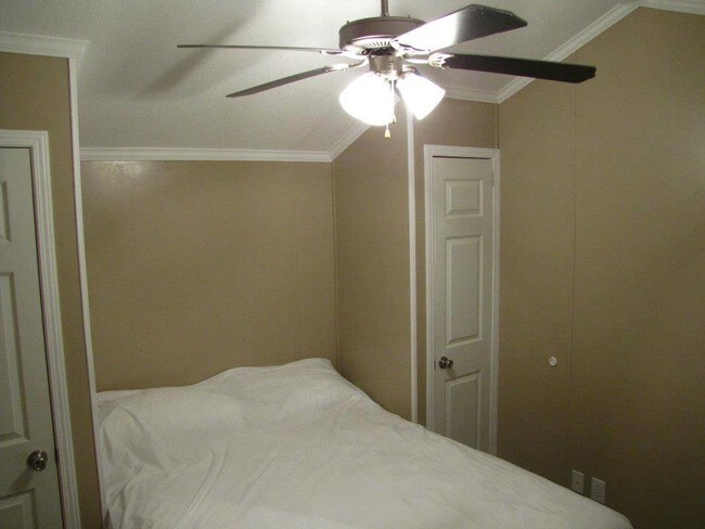 cabin bedroom - 1432 Lenora Dr