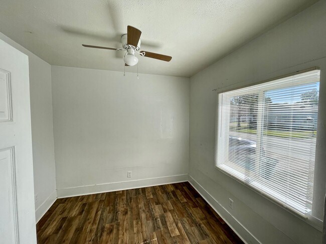 Foto del edificio - House for rent!