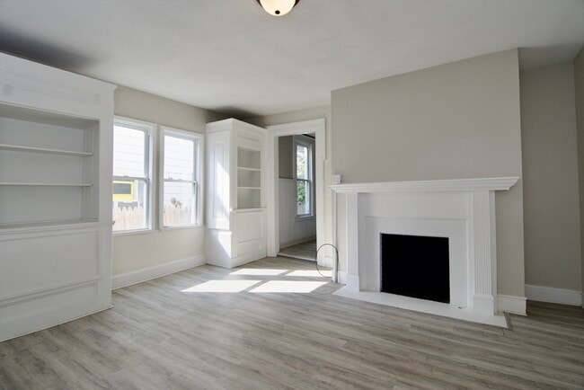 Building Photo - 60 Howes St