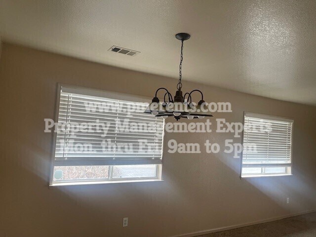 Building Photo - 1139 Woodburry Ln