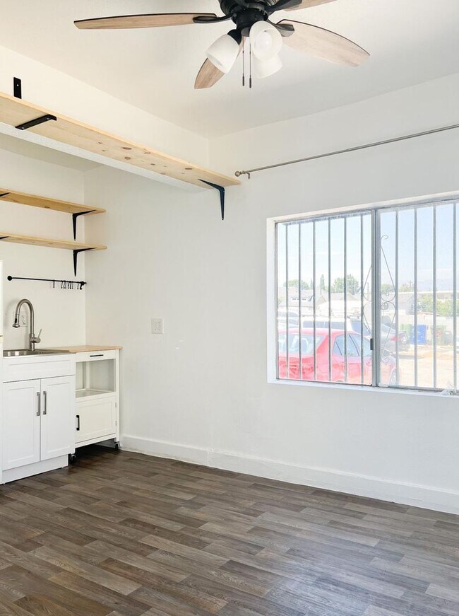 Foto del edificio - 2815 1st St