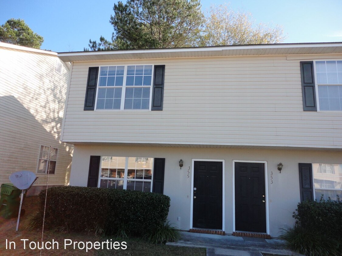 Primary Photo - 2 br, 2.5 bath House - 355 Brookfield Road