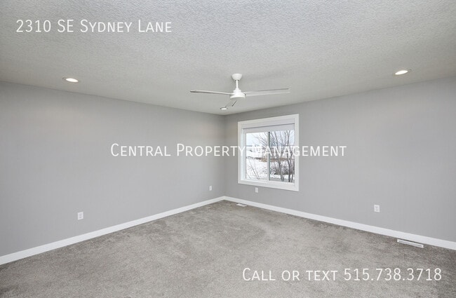 Building Photo - 2310 SE Sydney Ln