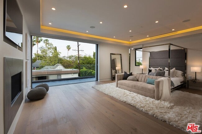 Foto del edificio - 726 N Martel Ave