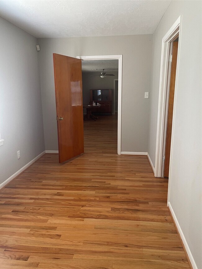 Building Photo - 22047 E Hammond Dr