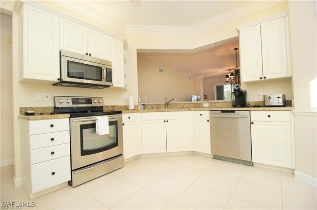 Foto del edificio - 2449 Ravenna Blvd
