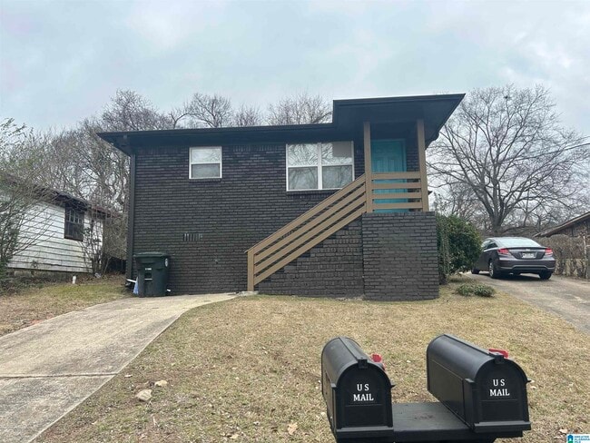 Building Photo - 2938 42nd Ave N