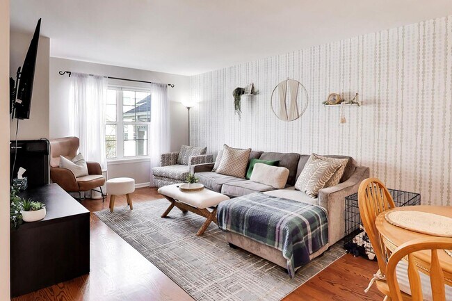 Foto del edificio - 590 Triumph Ct