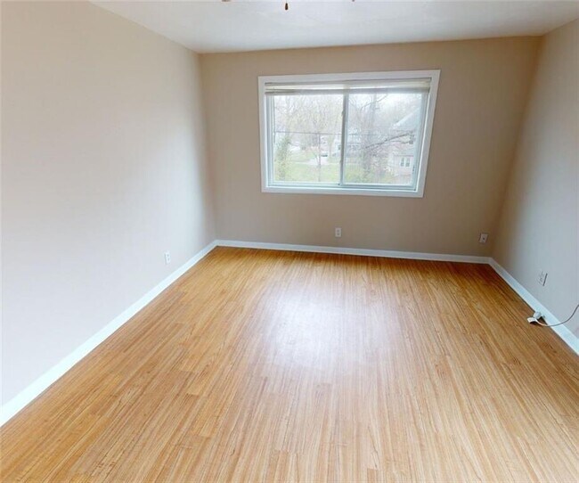 Foto del edificio - 1339 W Wood St