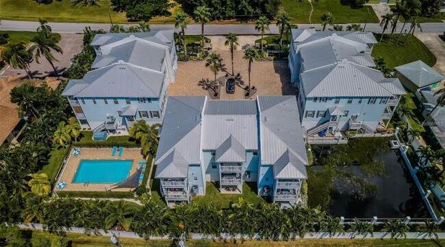 Foto del edificio - 7004 Grevilla Ave S