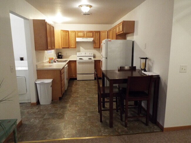 Foto del edificio - 1215 Sanpat Ln