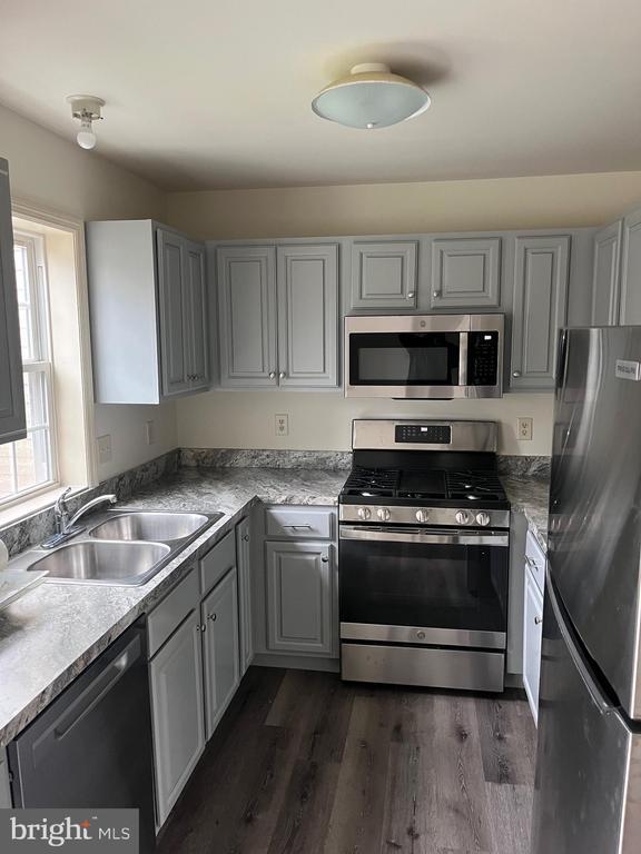 39 Stauffer Ct, LeacockLeolaBareville, PA 17540 Townhome Rentals in