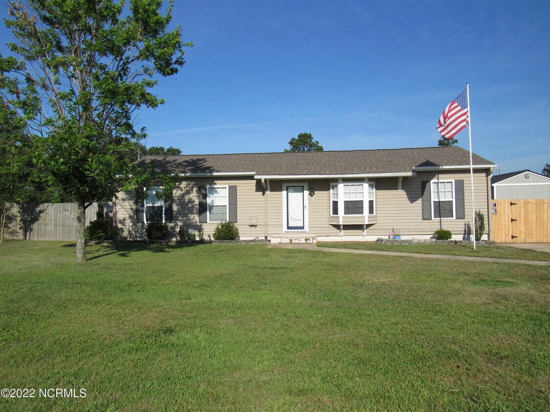 38 Riegel Dr, Hubert, NC 28539 House Rental in Hubert, NC