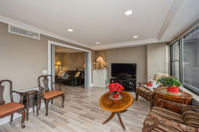 Foto del edificio - 1540 N State Pky