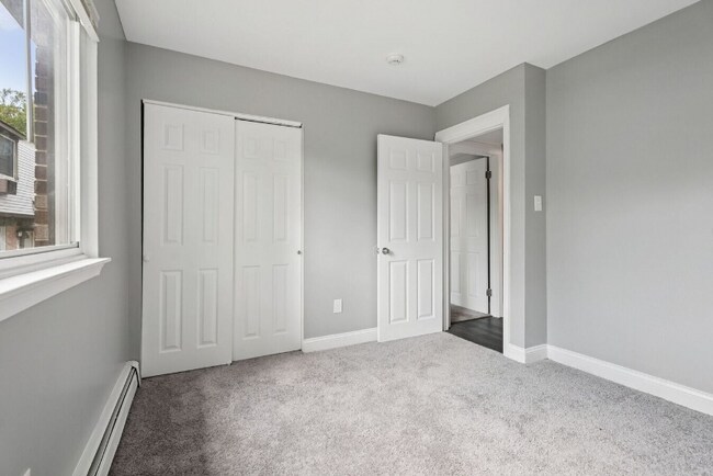 Building Photo - 227 Washington Ave