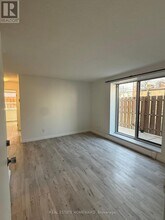 Building Photo - 158 Main St