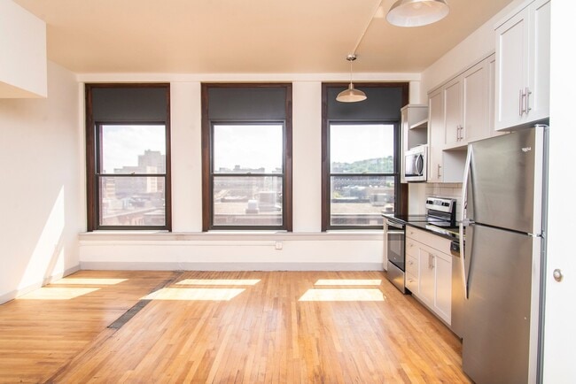 Building Photo - Cove Apartments