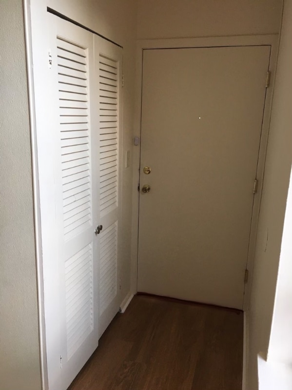 Photo - 15 E Read St Apartment