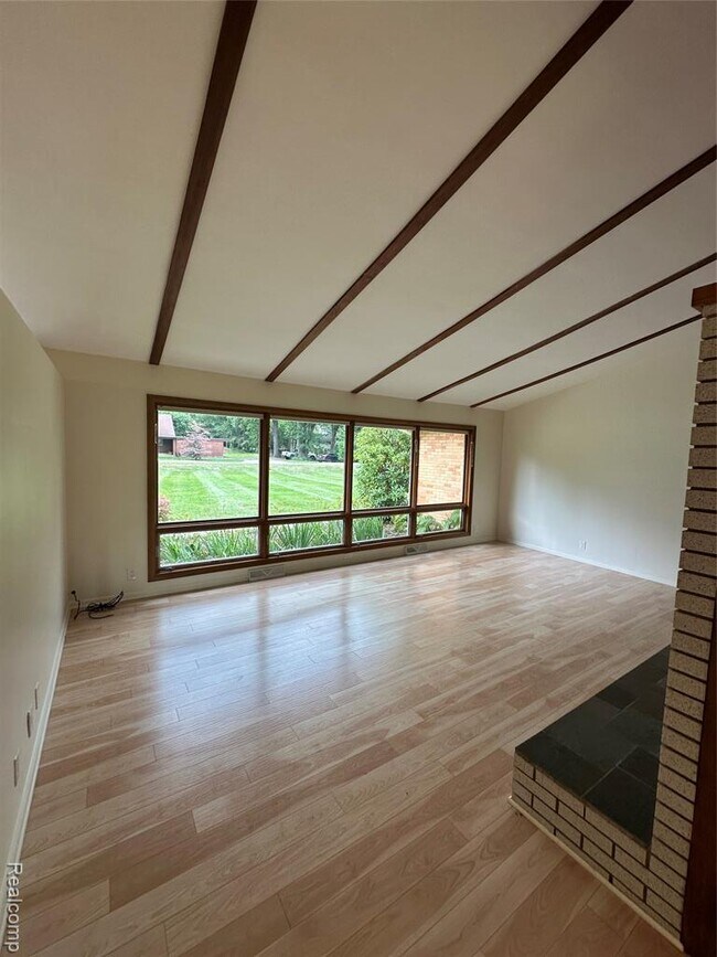 Building Photo - 6606 Vachon Ct
