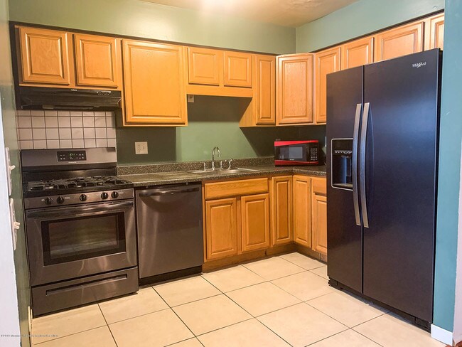 Foto del edificio - 36 Sutton Dr