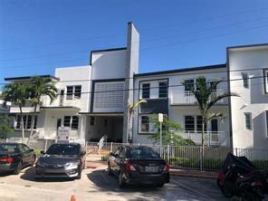 Building Photo - 960 Bay Dr