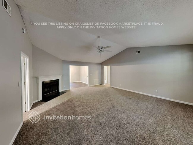 Foto del edificio - 10020 Little Creek Rd