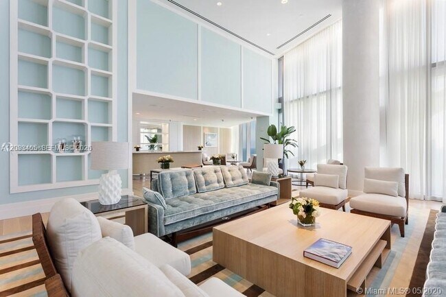 Foto del edificio - 15701 Collins Ave