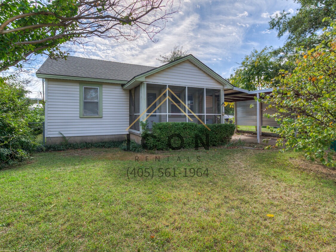 Foto principal - 3228 NW 11th St