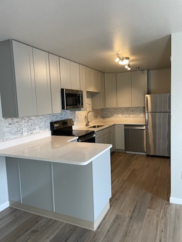 Foto principal - 7646 Highlands View Rd