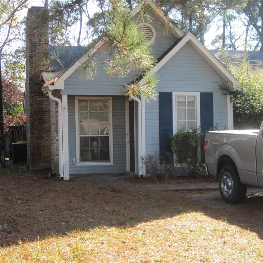 Primary Photo - 321 Peach Orchard Dr