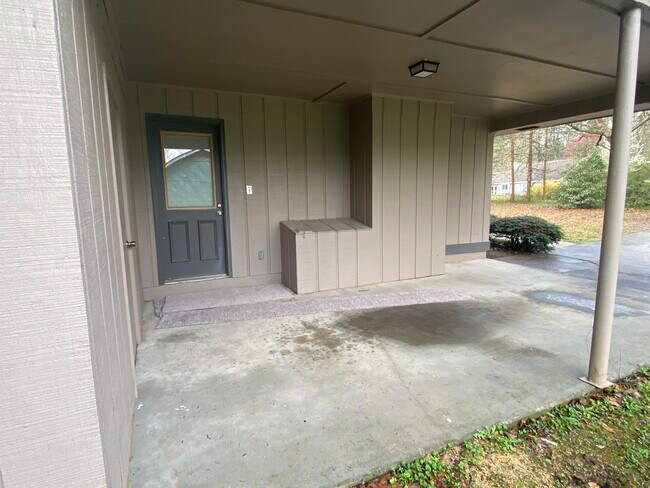 Foto del edificio - 3096 Goode Rd