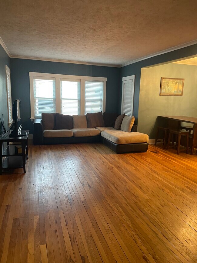 Foto del edificio - 818 S 37th Ave