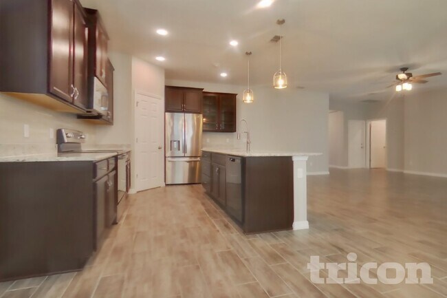 Foto del edificio - 37028 Scenic Pine Dr