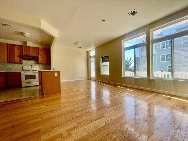 Building Photo - 151 Ocean Ln