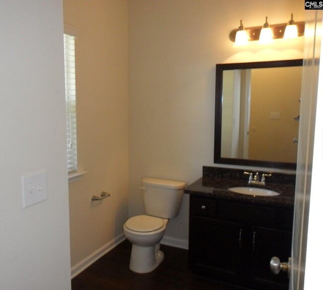 Building Photo - 141 Cordage Dr