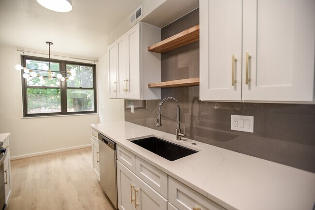 Foto del edificio - Farragut Flats