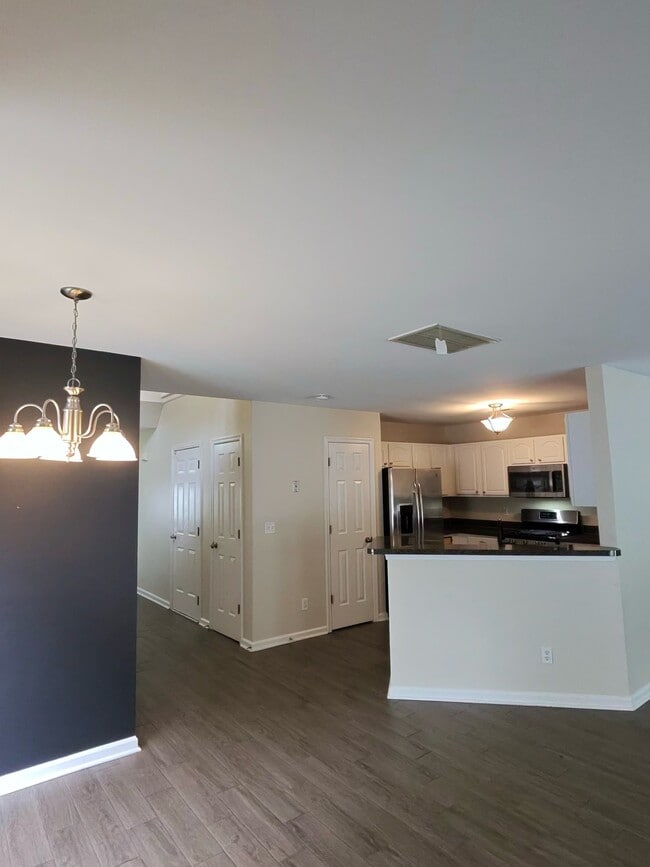 Building Photo - 105 Chardonnay Rd