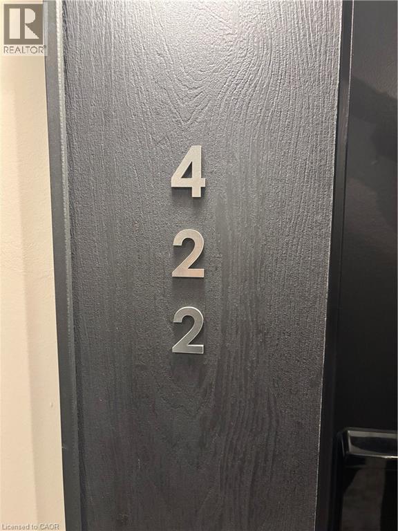 Building Photo - 461 Green Rd